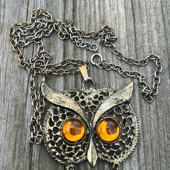 1960s/70s Vintage Owl Pendant Necklace - Picture 4 of 8